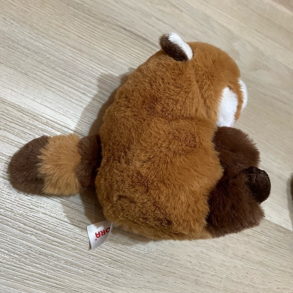 NWT- Set of 2 Cute Valentines Stuffed Raccoon & Alligator with Hearts. - Picture 3 of 9